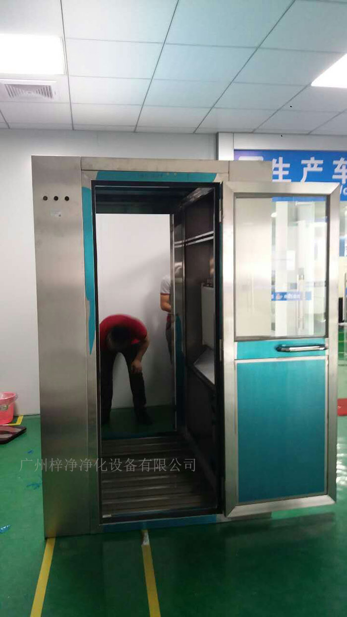 風(fēng)淋室的電源質(zhì)量問題往往容易被忽視，它不僅關(guān)系到風(fēng)淋室的使用效果