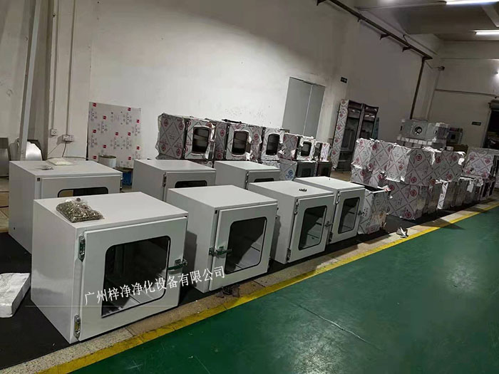 傳遞窗塵埃粒子計(jì)數(shù)器是用于檢測(cè)傳遞窗進(jìn)出口塵埃粒子濃度的關(guān)鍵設(shè)備