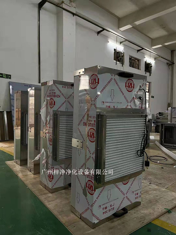 FFU是根據(jù)潔凈車間的面積和潔凈度等級，合理計算FFU的數(shù)量，確保每個區(qū)域都能達到所需的潔凈度。